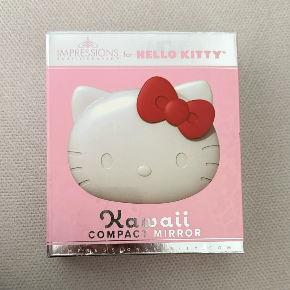 Impressions Vanity Hello Kitty Kawaii Battery Compact Mirror